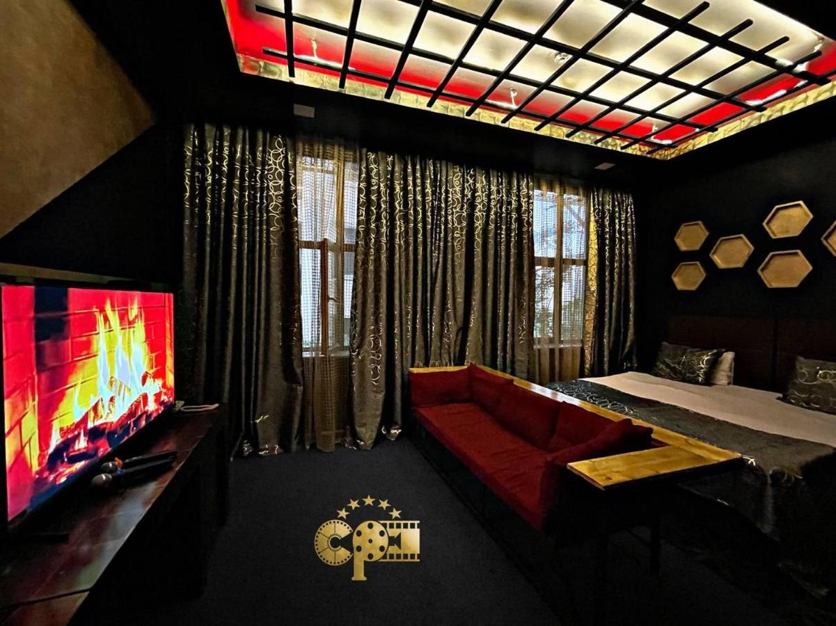 Cinema Plaza Hotel バクー エクステリア 写真