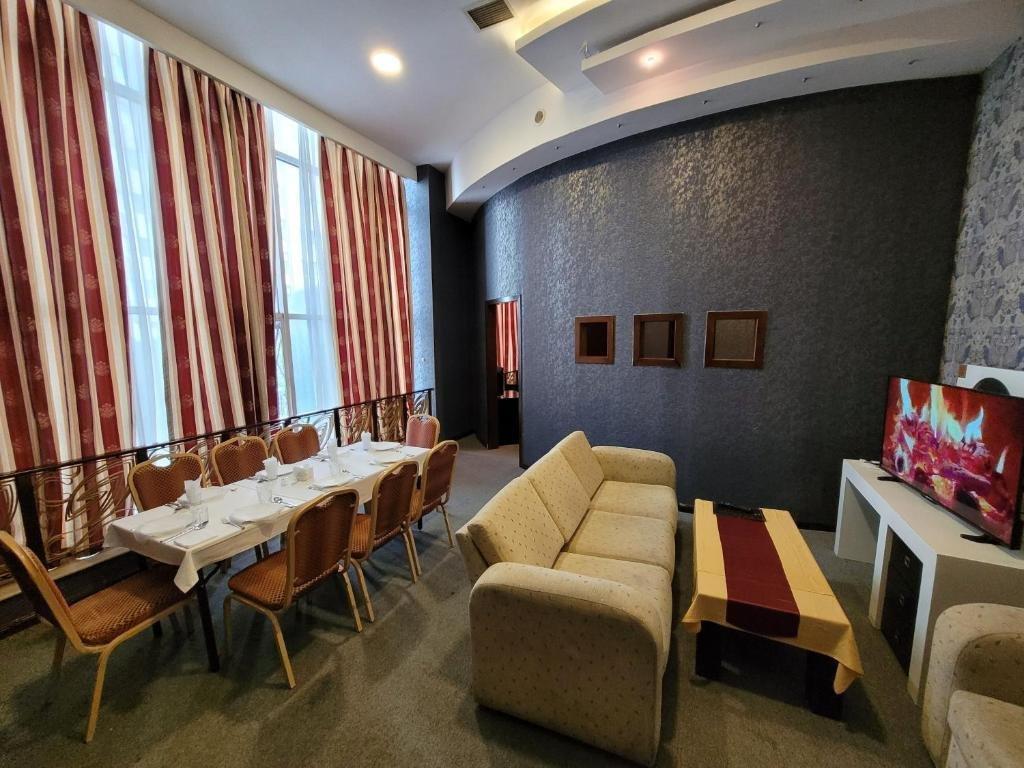 Cinema Plaza Hotel バクー エクステリア 写真