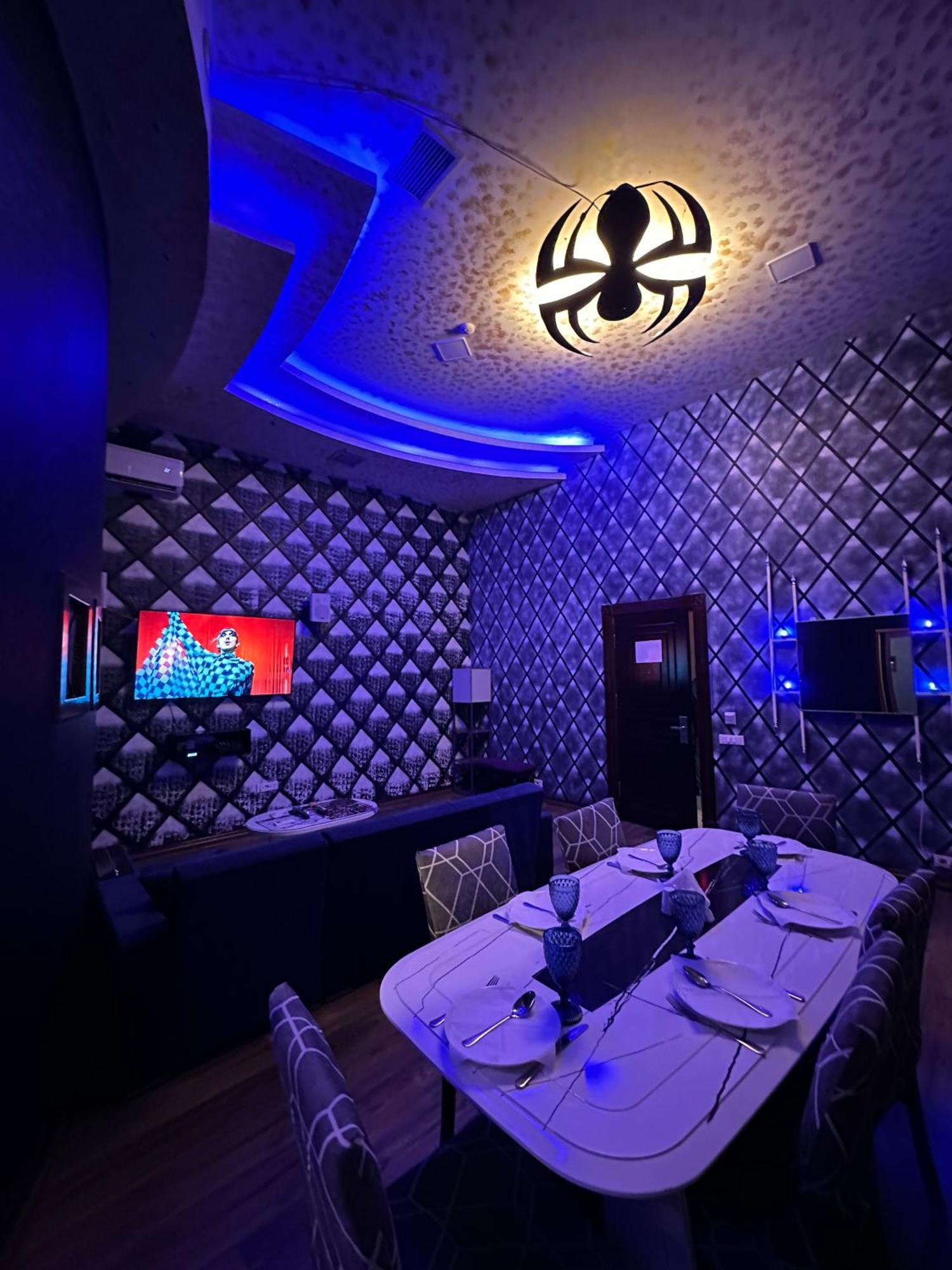 Cinema Plaza Hotel バクー エクステリア 写真
