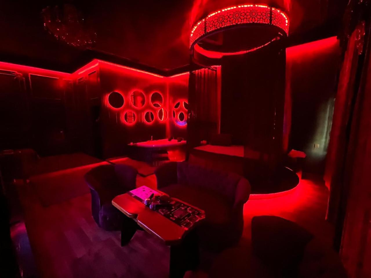 Cinema Plaza Hotel バクー エクステリア 写真
