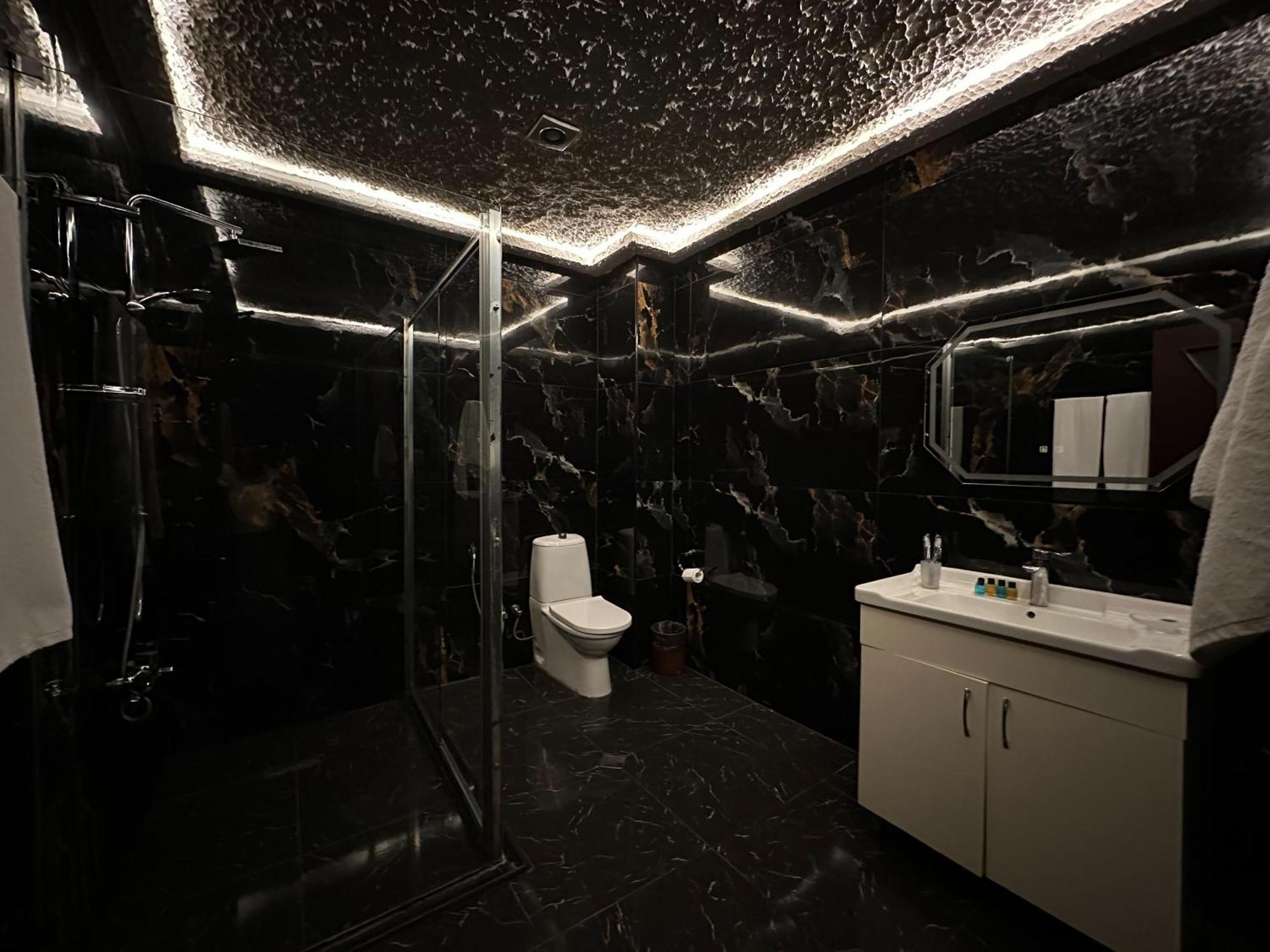 Cinema Plaza Hotel バクー エクステリア 写真